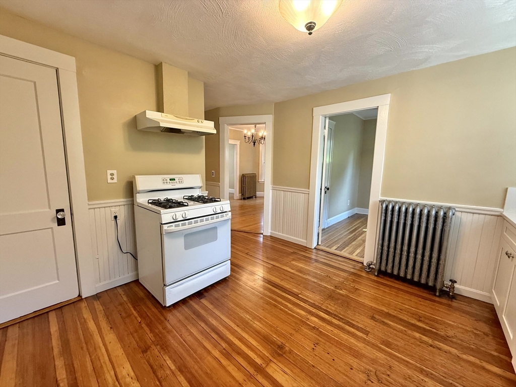 15 Clayton St Unit: FIRST FLOOR
