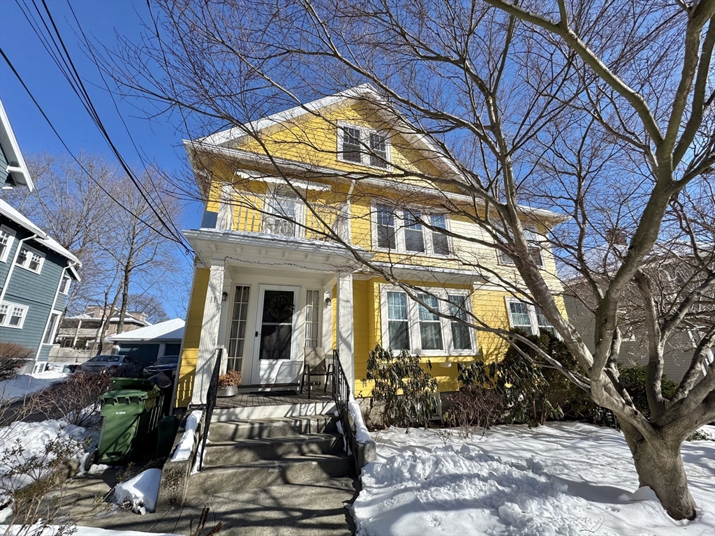 11 Flint Rd Unit: PRIV-FLOOR