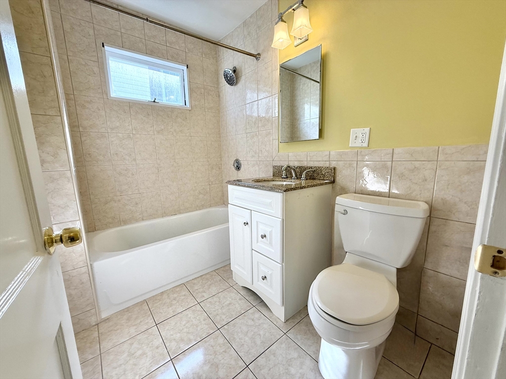 109 Lexington St # 1