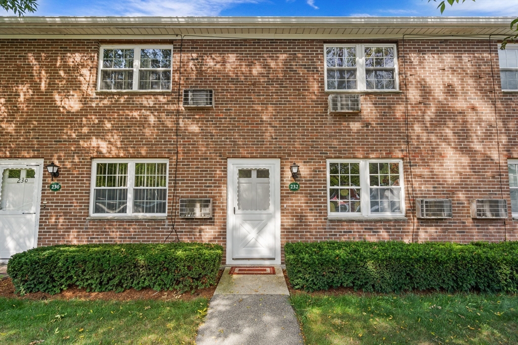 232 Rock St # 232