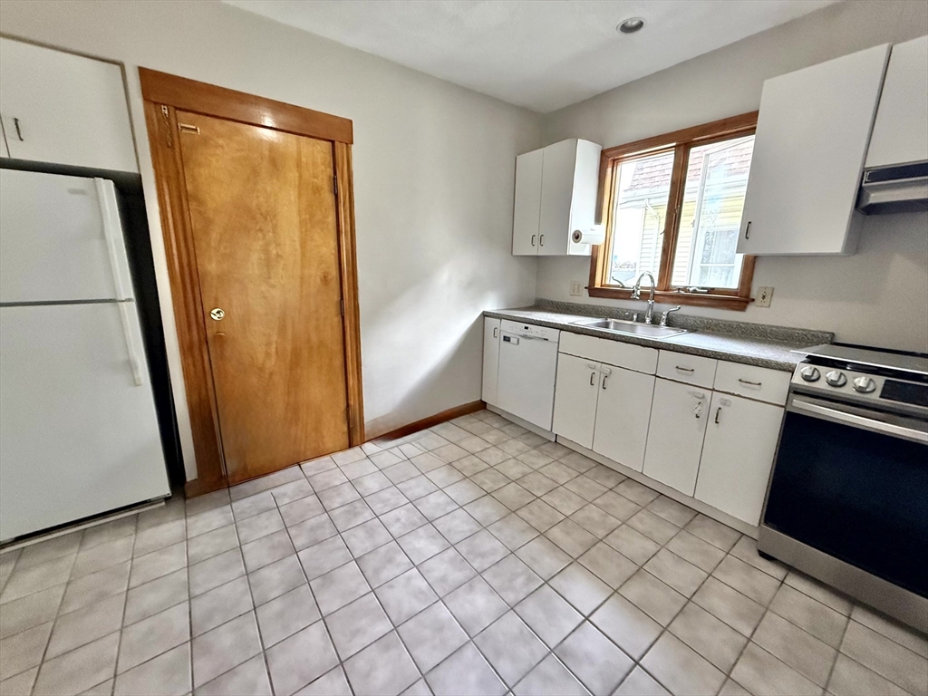 35 Irma Ave # 2
