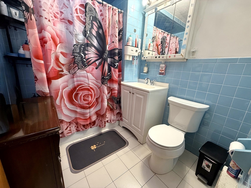 35 Irma Ave # 1