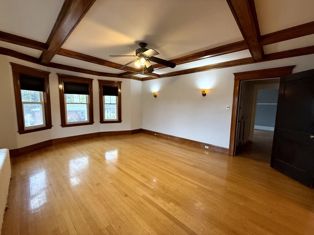 4 Adams Ave # 2