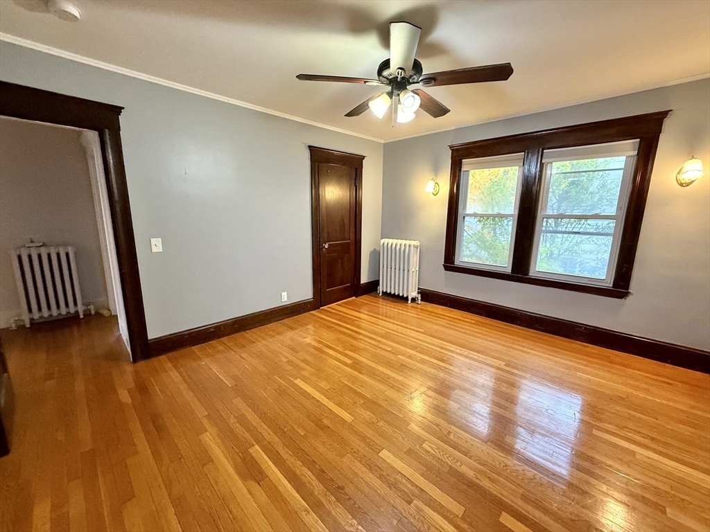 4 Adams Ave # 2