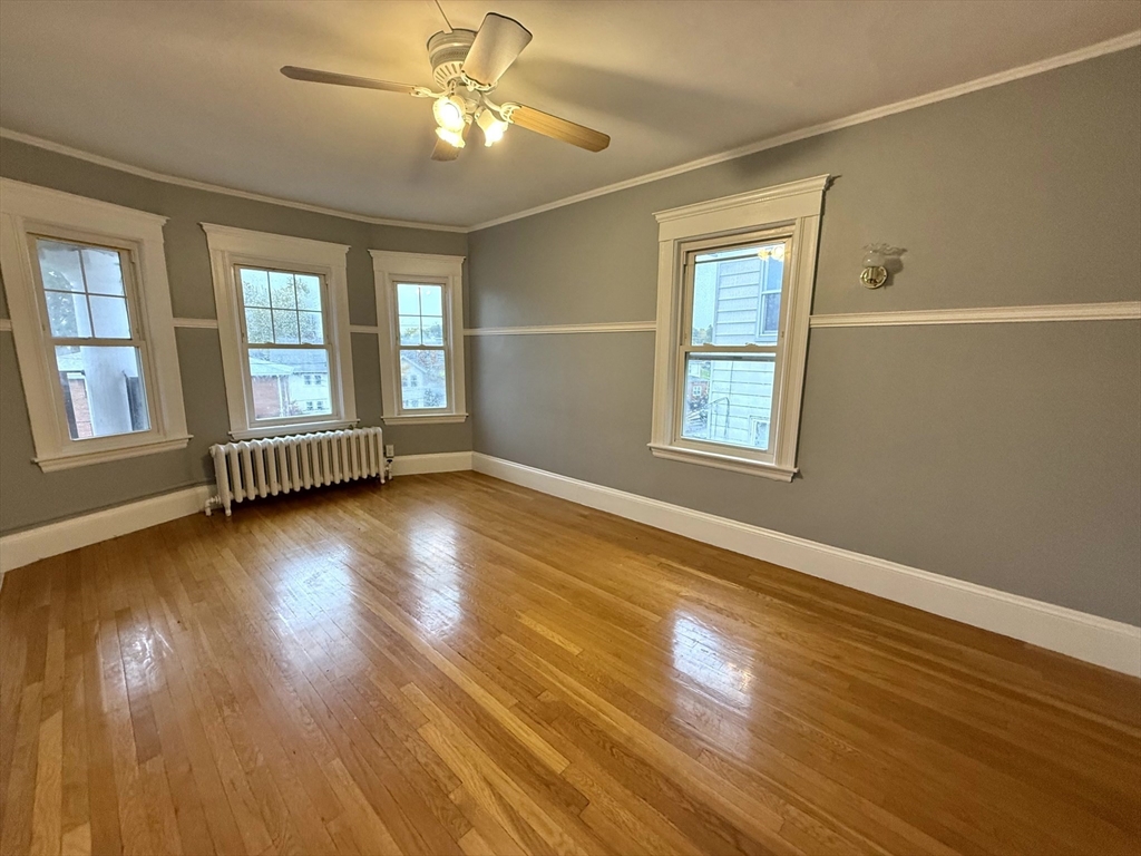 4 Adams Ave # 2