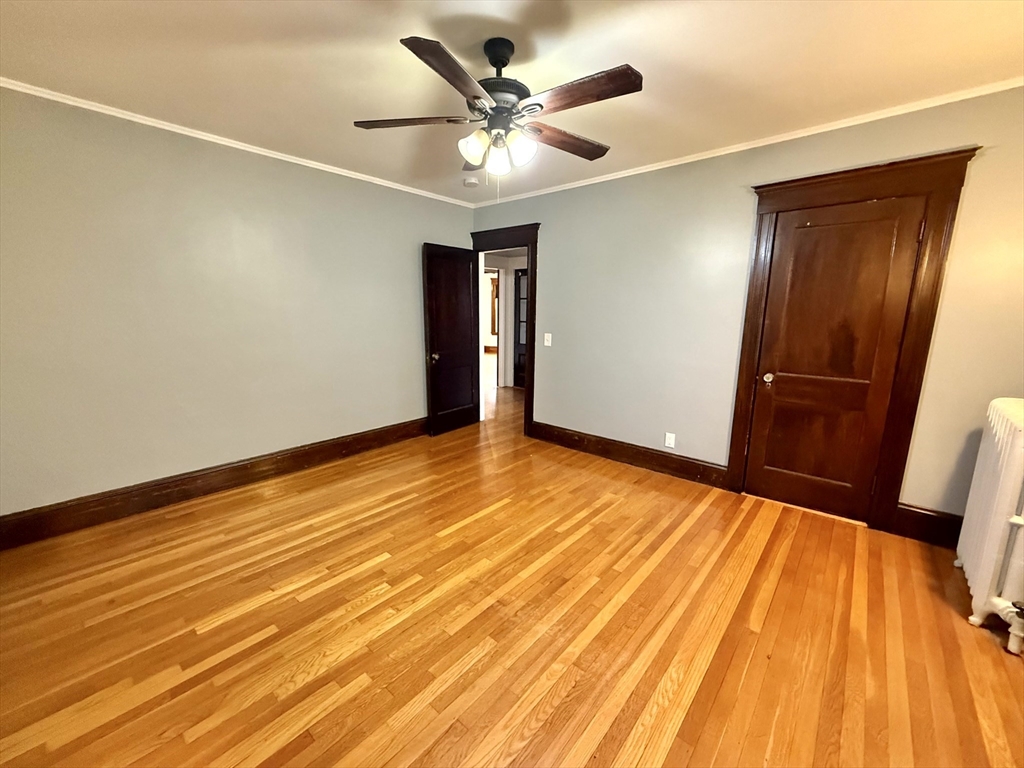 4 Adams Ave # 2