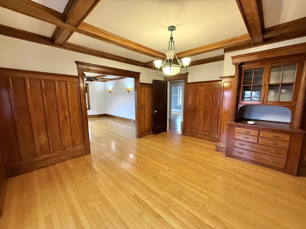 4 Adams Ave # 2