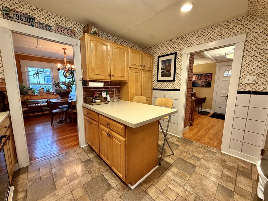 157 Riverview Ave Unit: FURNISHED