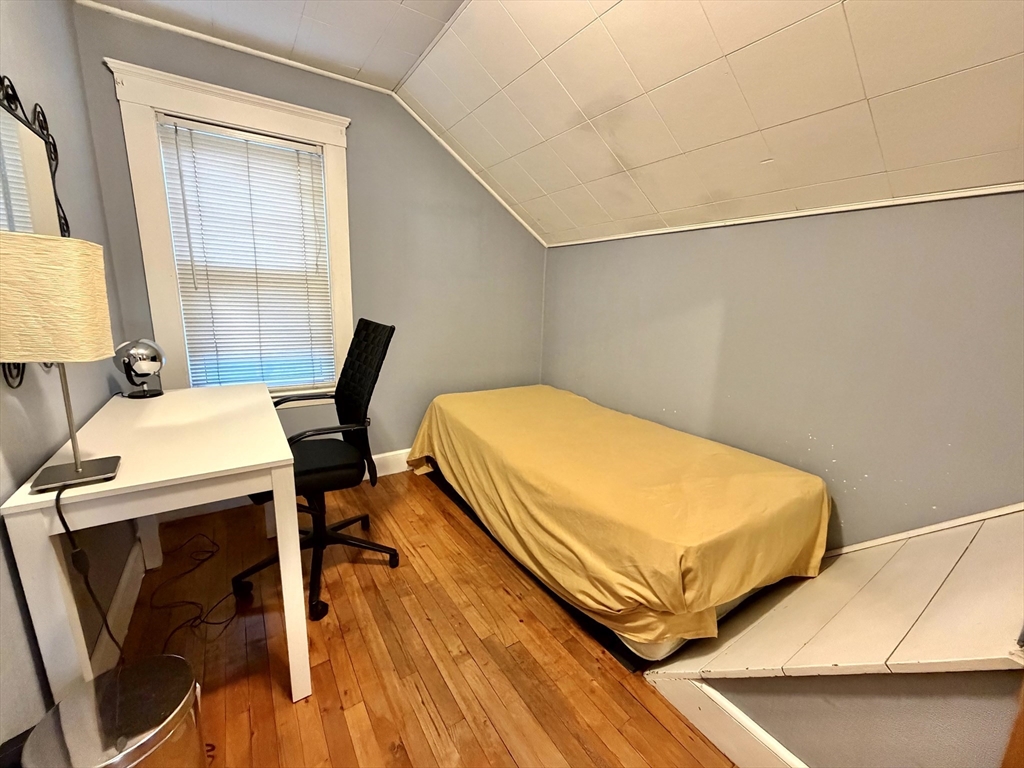 157 Riverview Ave Unit: FURNISHED