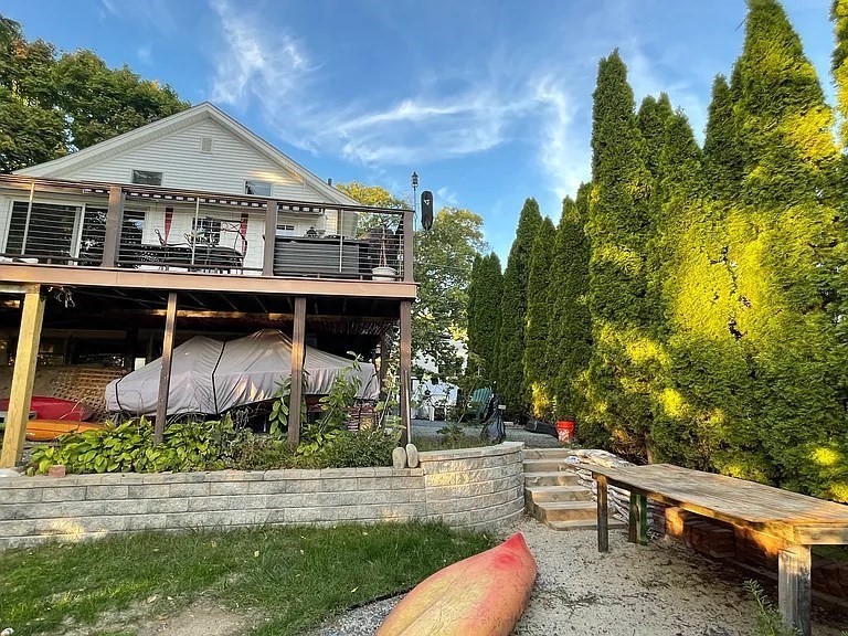 157 Riverview Ave Unit: FURNISHED