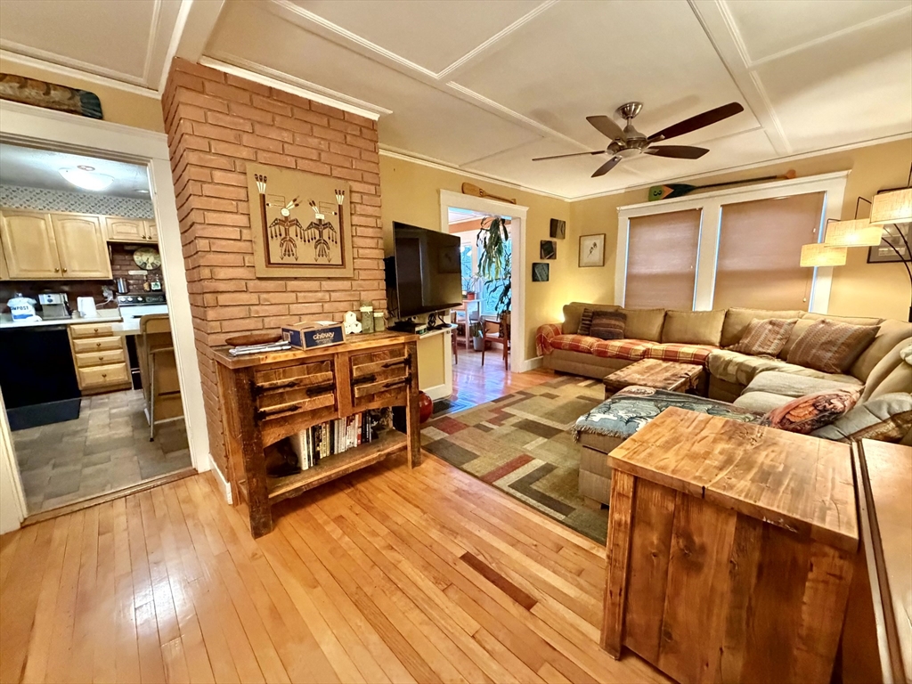 157 Riverview Ave Unit: FURNISHED