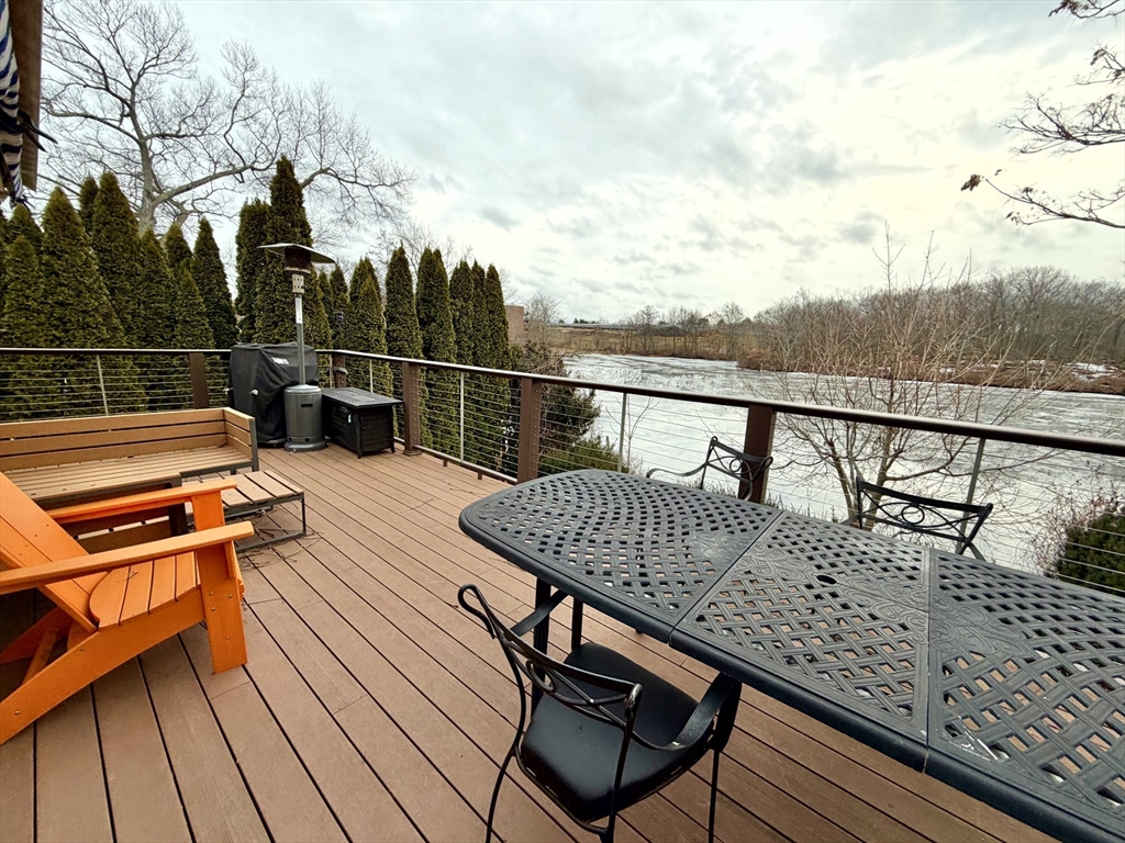 157 Riverview Ave Unit: FURNISHED