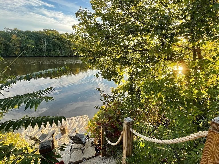 157 Riverview Ave Unit: FURNISHED