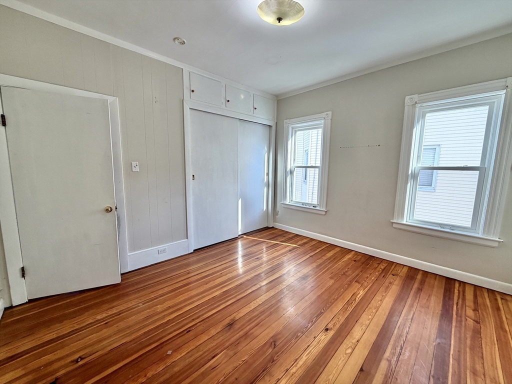 21 Oakland Ave # 2