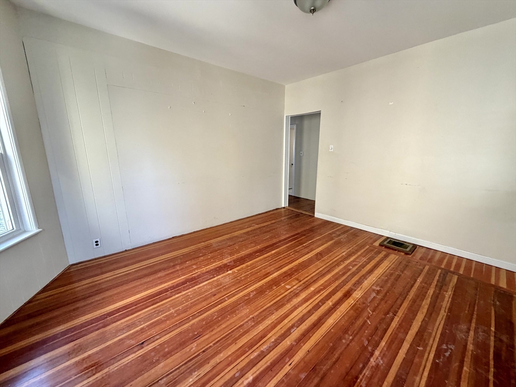 21 Oakland Ave # 2