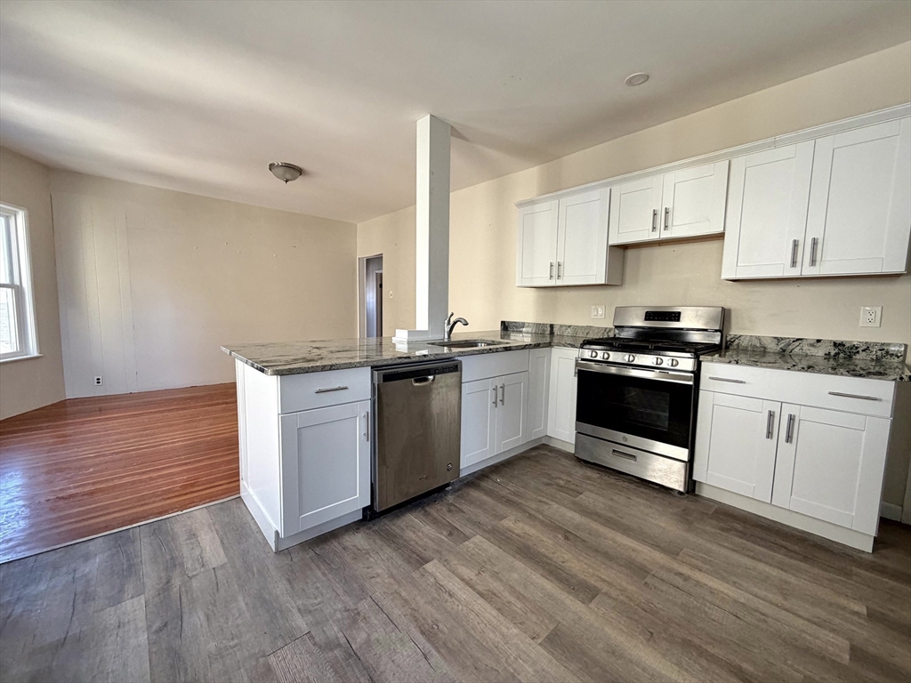 21 Oakland Ave # 2