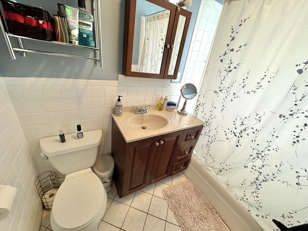 24 Olcott St # 1