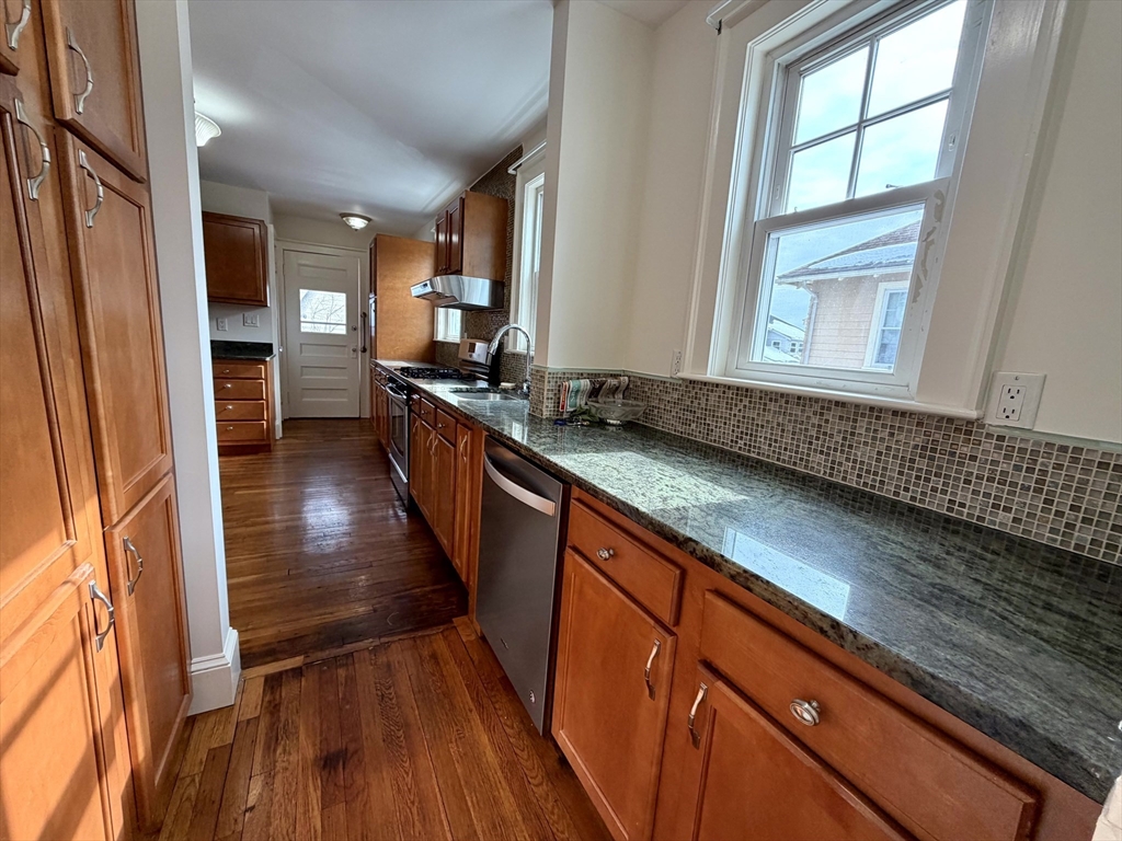 31 Oakley Rd # 1
