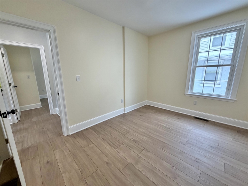 67 Jewett St # 1