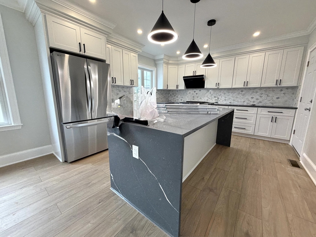 67 Jewett St # 1