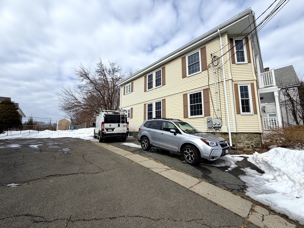 67 Jewett St # 1