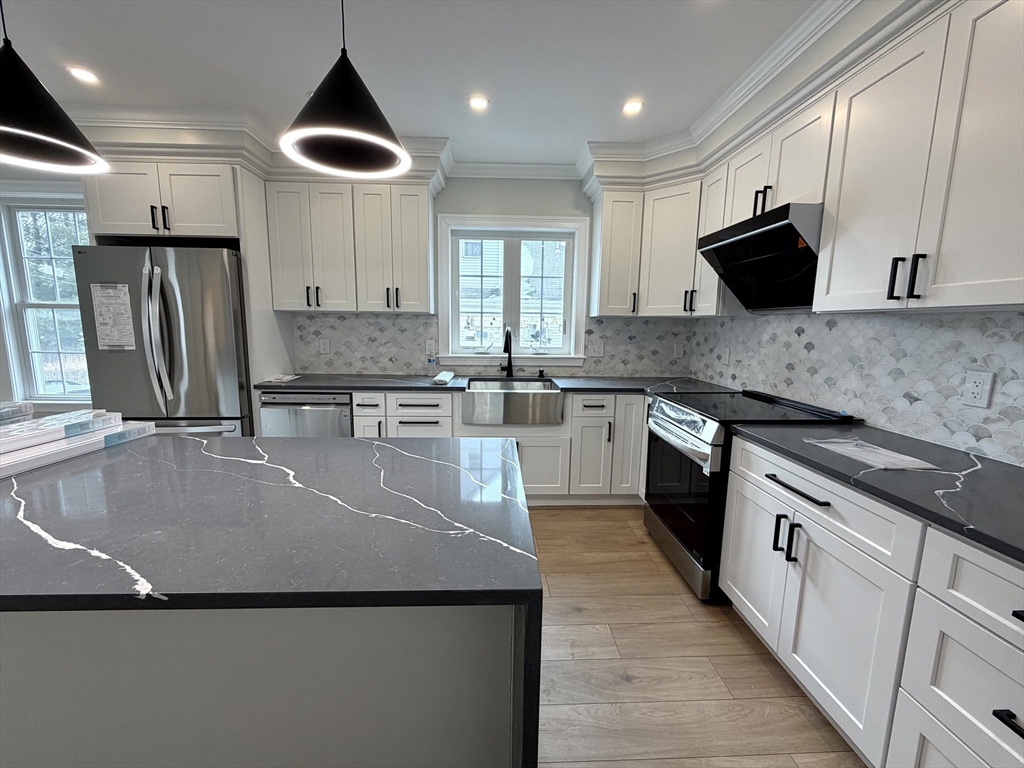 67 Jewett St # 1