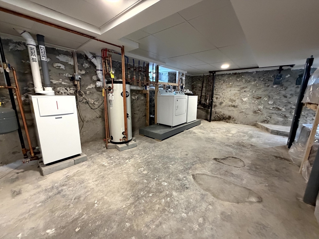 67 Jewett St # 1