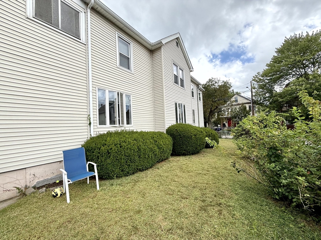 15 Putnam St # 1