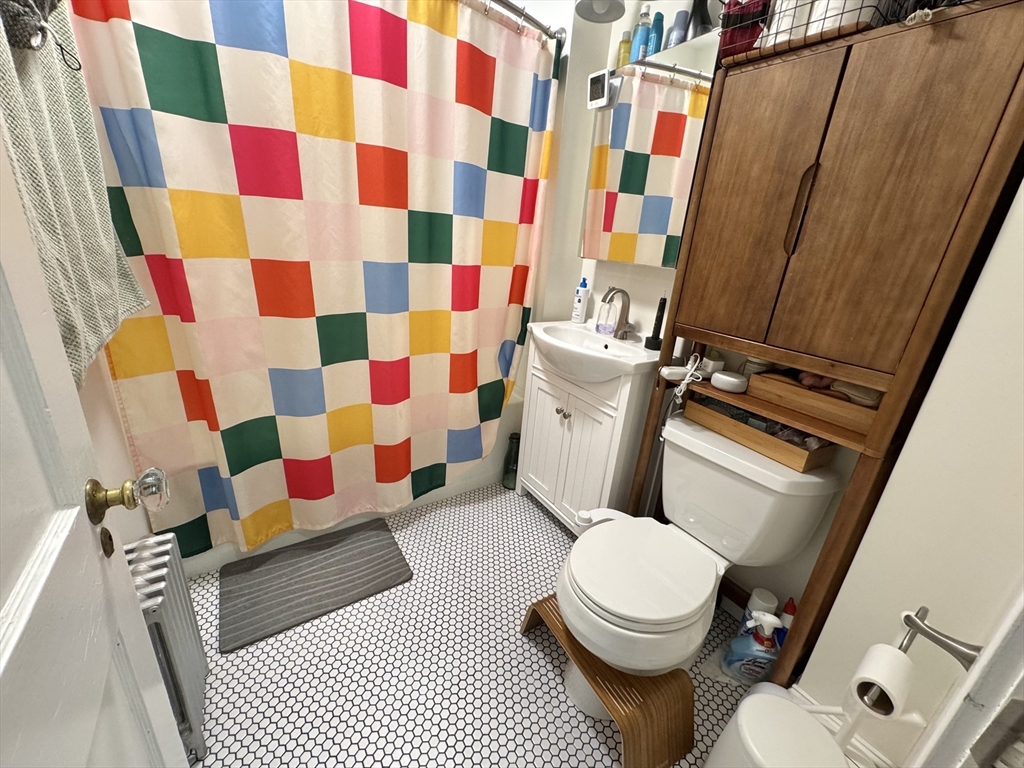 66 Marshall St # 1
