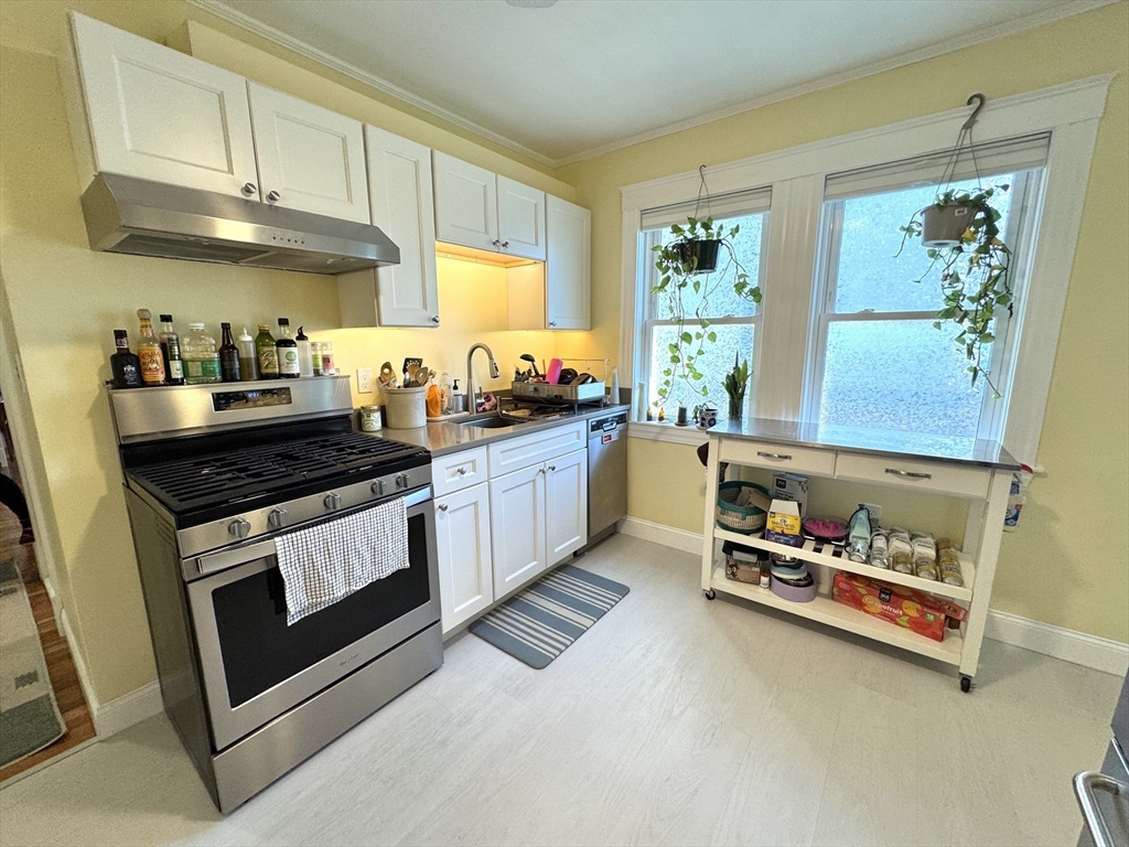 66 Marshall St # 1