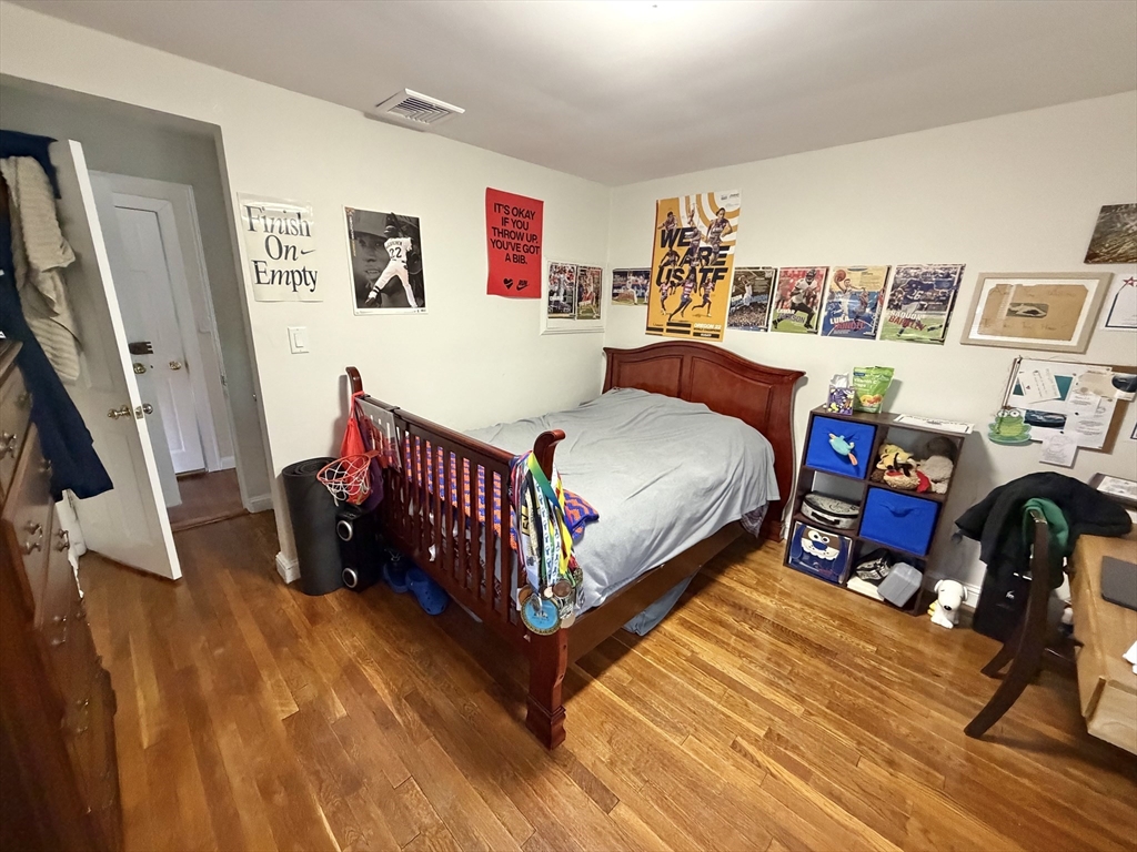 176 Upland Ave Unit: Single Fam