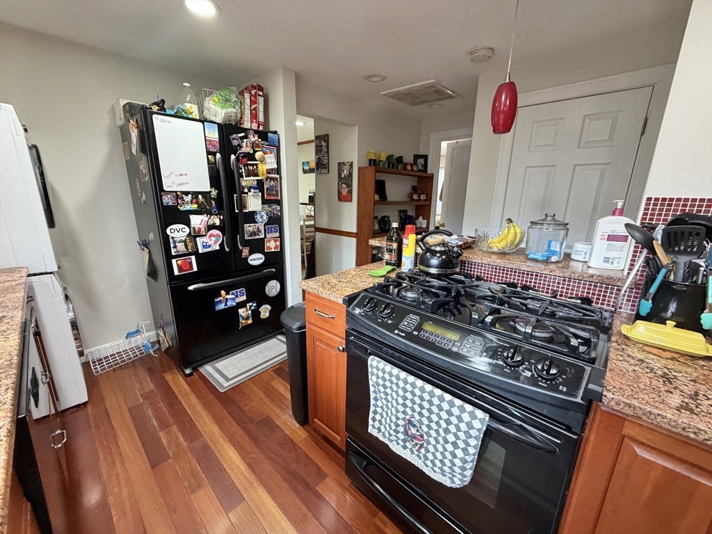 176 Upland Ave Unit: Single Fam