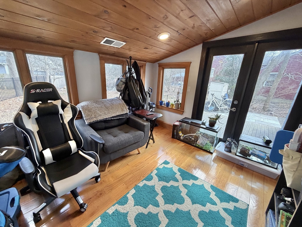 176 Upland Ave Unit: Single Fam