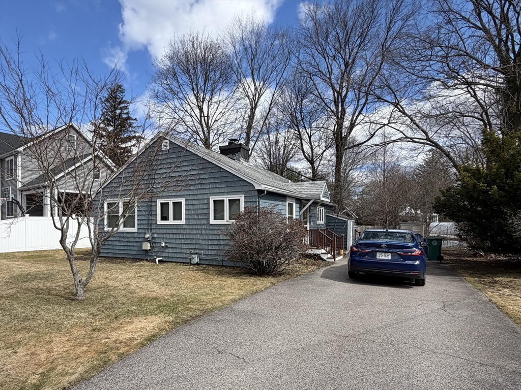 176 Upland Ave Unit: Single Fam