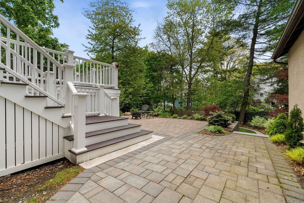 21 Clover St