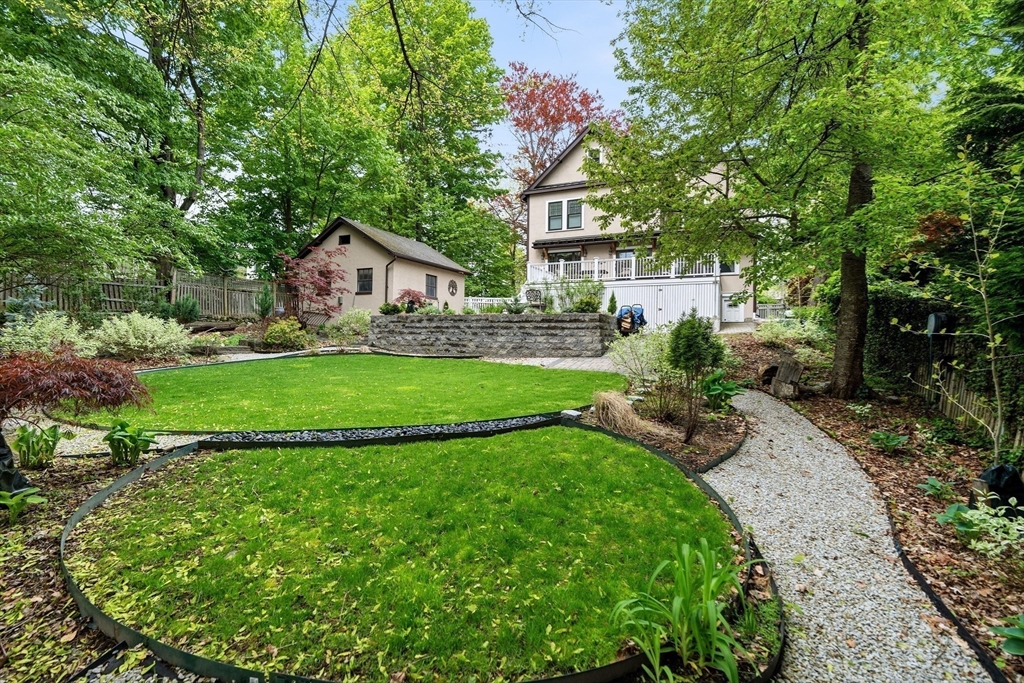 21 Clover St