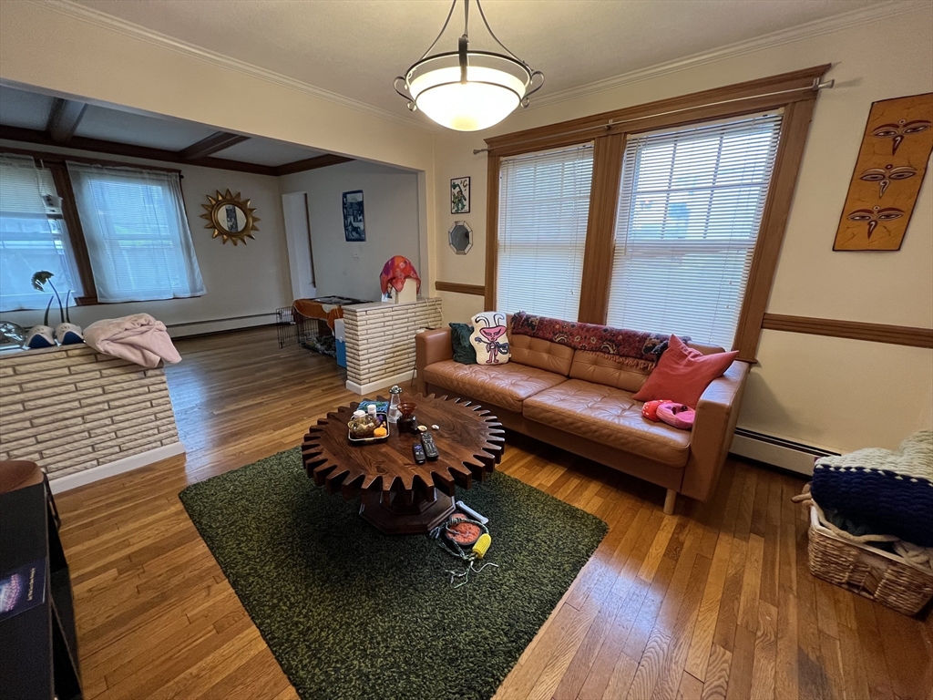 385 Arlington St # 1