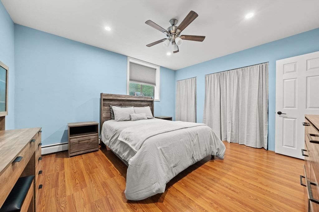 80 N Warren St # 32