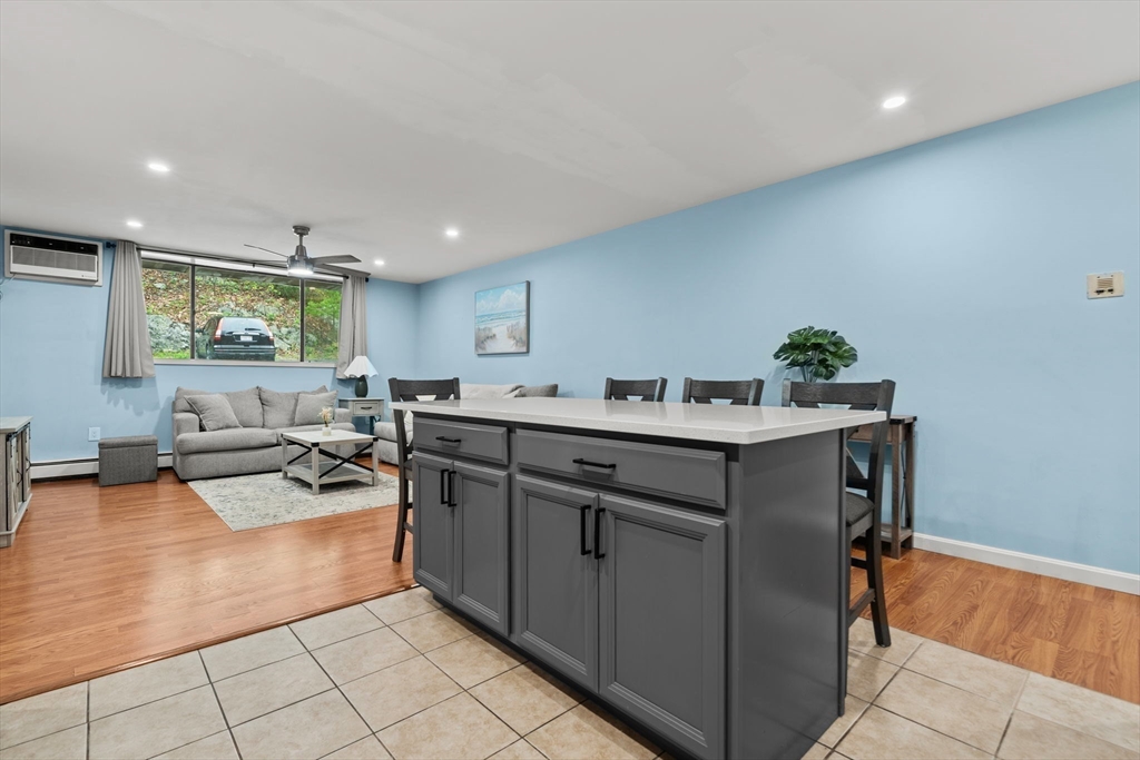 80 N Warren St # 32