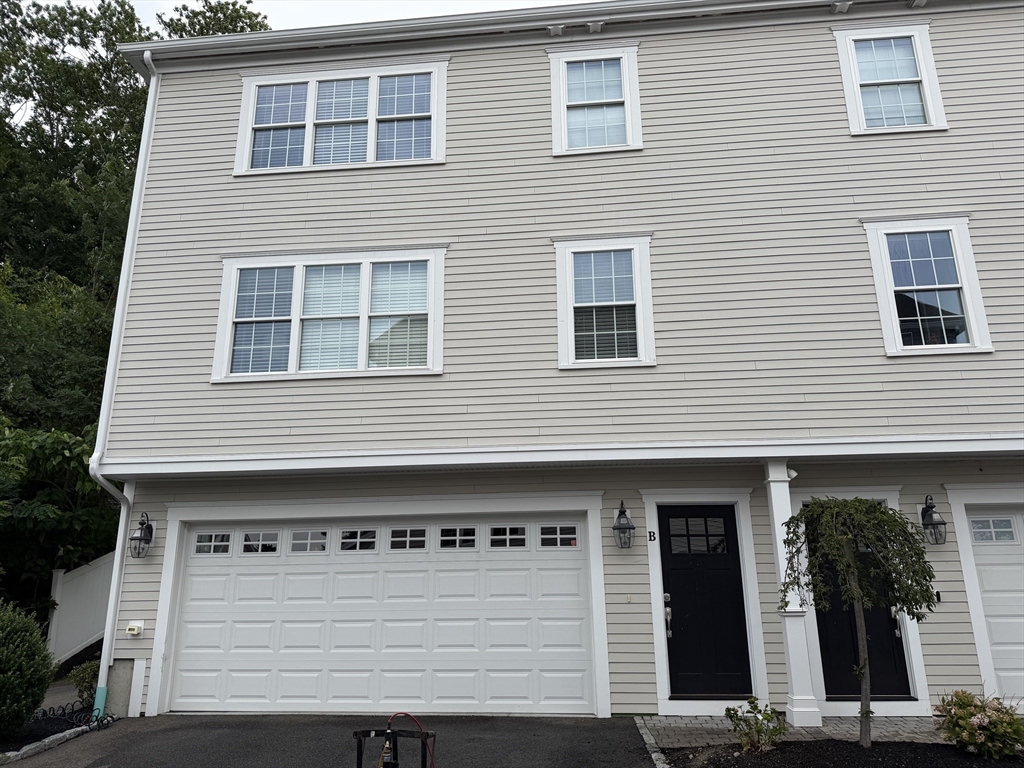 25 Kidder Street # B