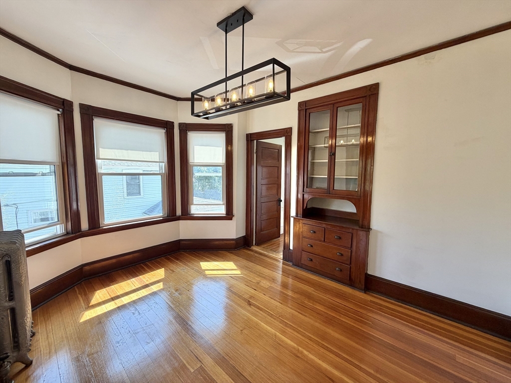 29 Woodrow Ave # 2