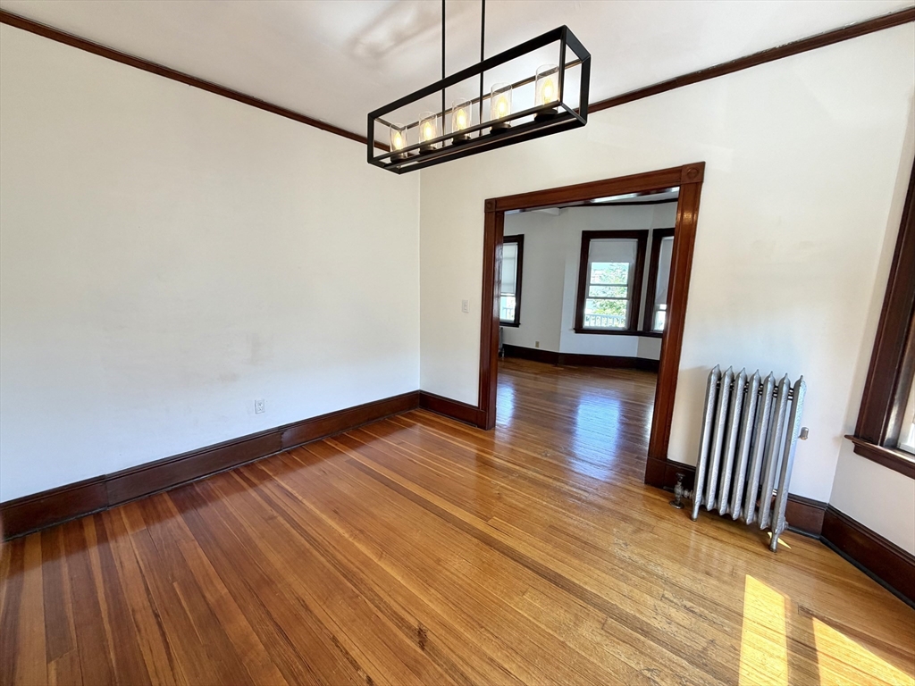 29 Woodrow Ave # 2