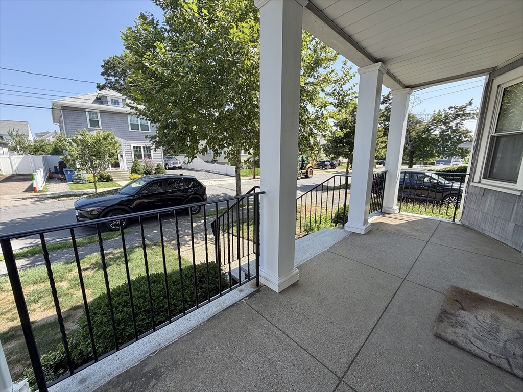29 Woodrow Ave # 2