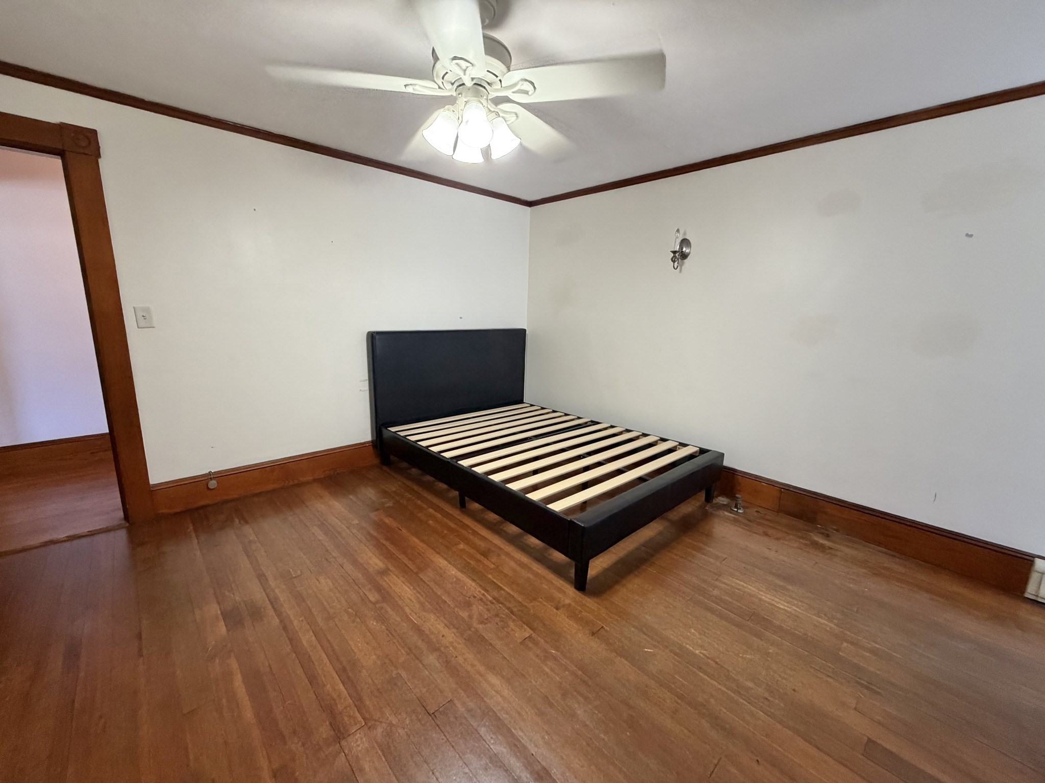 29 Woodrow Ave # 2