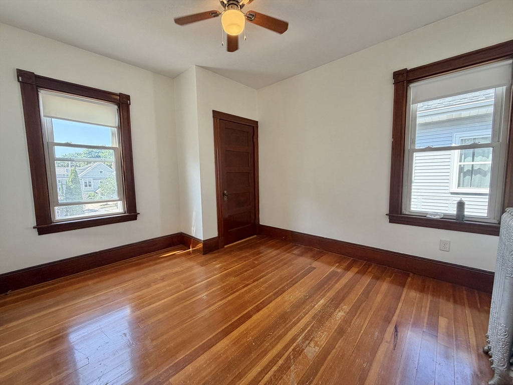 29 Woodrow Ave # 2