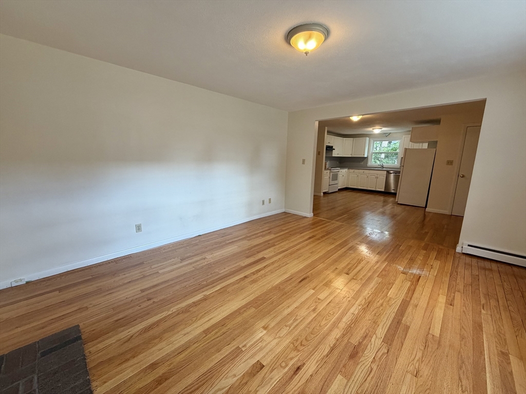 18 Dunstan St # 1