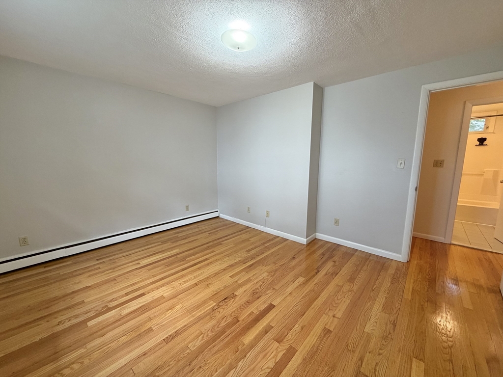 18 Dunstan St # 1