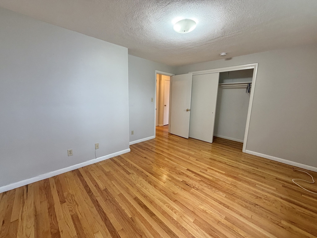 18 Dunstan St # 1