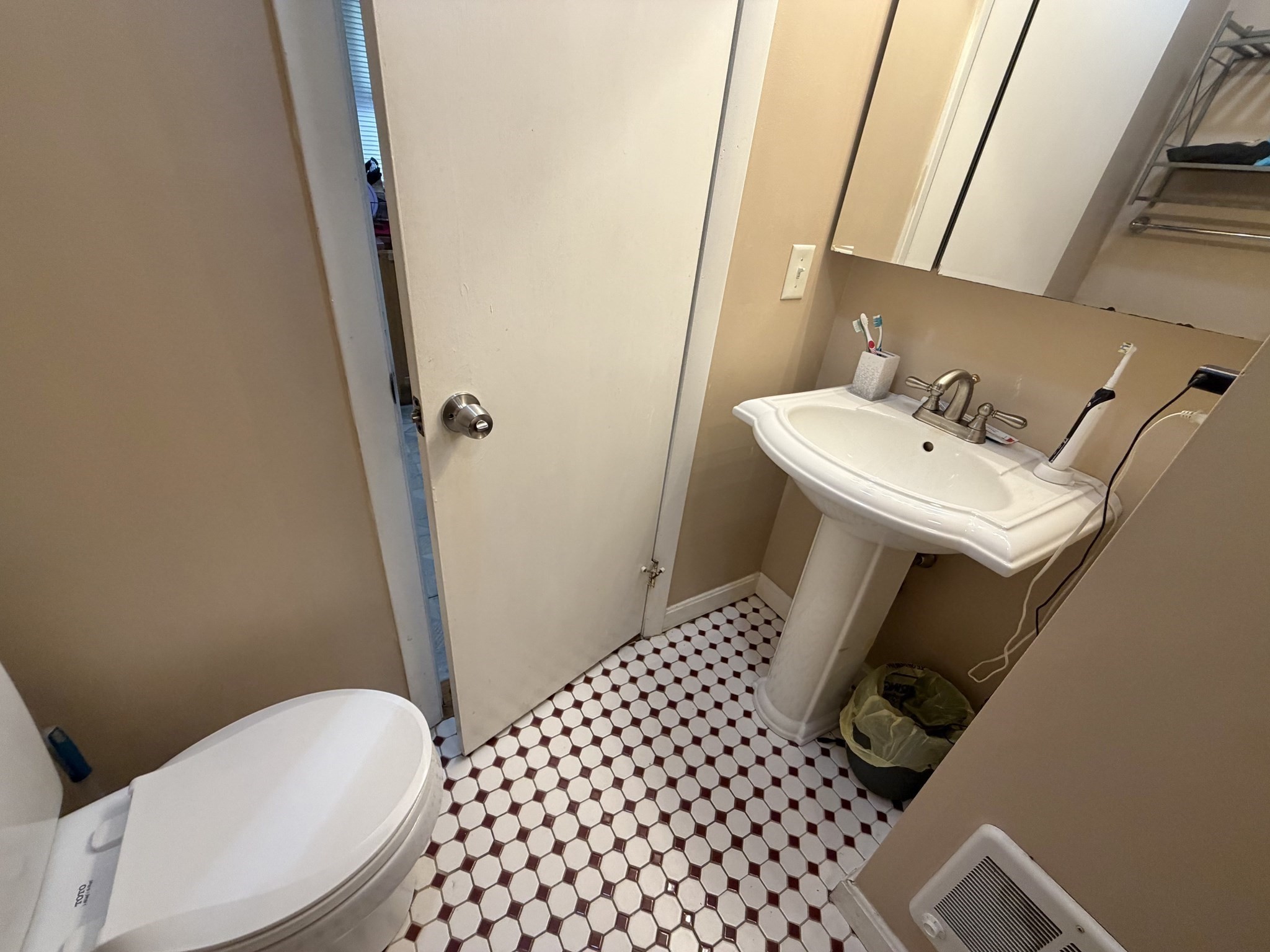 5 Cottage Ln # 1