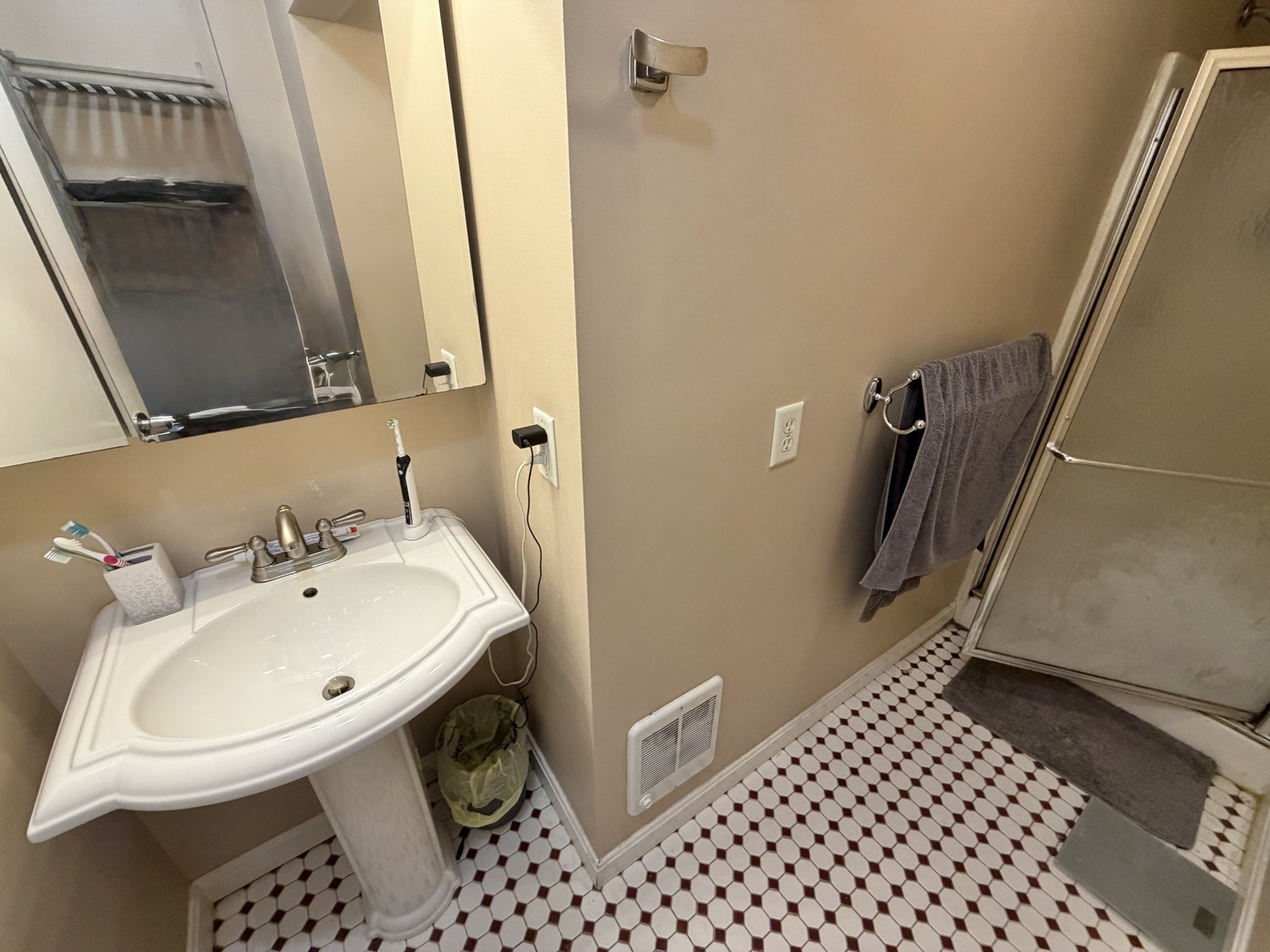 5 Cottage Ln # 1